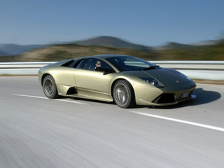 Illustration for article titled The Baddest Bull: Lamborghini Miura Vs Countach Vs Murcielago LP640